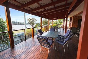 Bruces Waterside Units