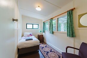 Bruces Waterside Units