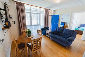 Bruces Waterside Units