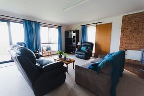 Bruces Waterside Units