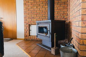 Bruces Waterside Units