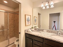 Bengal Getaway by Florida Spirit