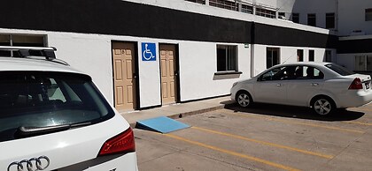 Hotel Zacatecas Courts