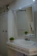 Hotel Zacatecas Courts