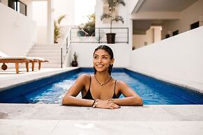 Florence Sayulita