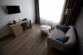 IQ Planet Hotel