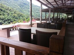 Ayawan Hot Spring Resort