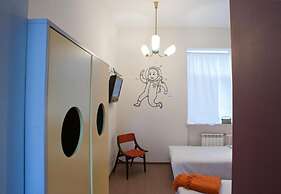 Hostel Friends Graffiti