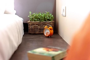 Hostel Friends Graffiti