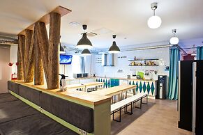 Hostel Friends Graffiti