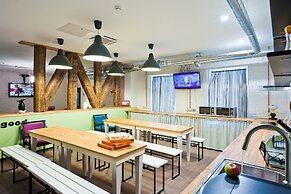 Hostel Friends Graffiti