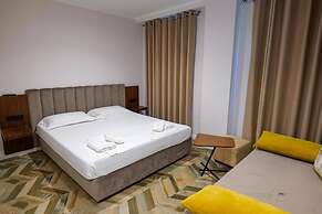 Hotel Semajo