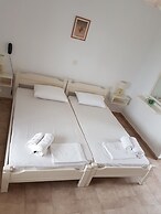 Villa Maniati Studios