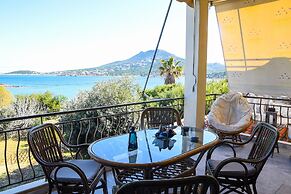 Areos Galaxy Apartments With Beach View