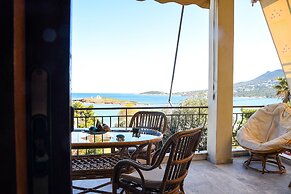 Areos Galaxy Apartments With Beach View