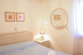 Areos Galaxy Apartments With Beach View