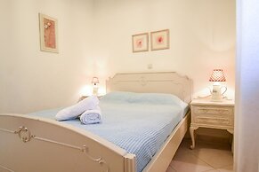 Areos Galaxy Apartments With Beach View