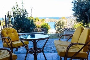 Areos Galaxy Apartments With Beach View