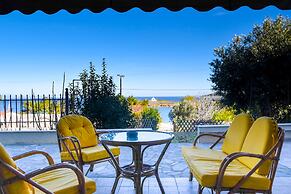 Areos Galaxy Apartments With Beach View