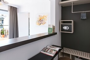 Puerta Catedral Holiday Suites