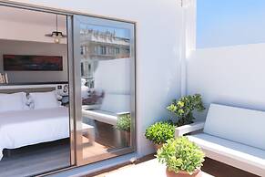 Puerta Catedral Holiday Suites