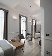 Puerta Catedral Holiday Suites