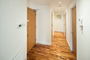 Broadband 2BD City Flat Farringdon Expedia