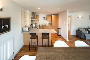 Broadband 2BD City Flat Farringdon Expedia