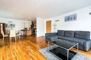 Broadband 2BD City Flat Farringdon Expedia