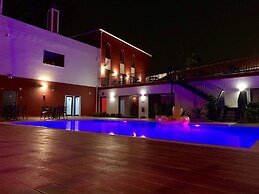 Villa 3 Caparica, Lisbon GAY Beach Hotel