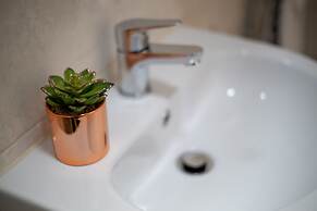 The Coach House by Riis Property