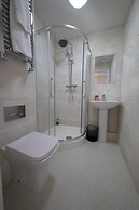 The Coach House by Riis Property