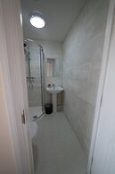 The Coach House by Riis Property