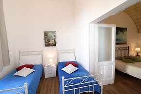 Glenda Historic House in Otranto