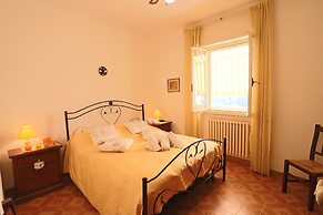 Central Apartment On The Beach With Balcony, Wi-fi Air Conditioning Pa