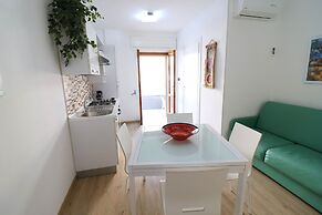 Luisa Holiday House With Air Conditioning And Balcony
