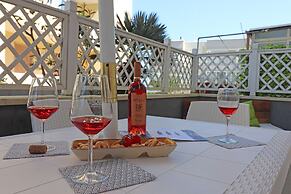 Luisa Holiday House With Air Conditioning And Balcony