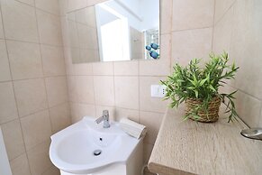 Luisa Holiday House With Air Conditioning And Balcony