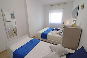 Luisa Holiday House With Air Conditioning And Balcony