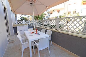 Luisa Holiday House With Air Conditioning And Balcony