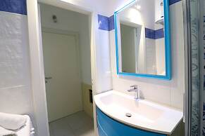 Holiday Apartment With Air Conditioning And Panoramic Sea View Pets Al