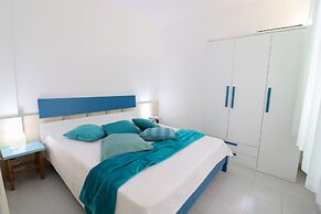 Holiday Apartment With Air Conditioning And Panoramic Sea View Pets Al