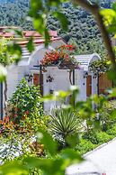 Sunmed Lodge