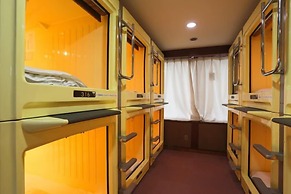 Capsule and Sauna Narimasu - Caters to Men