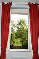 Le Logis Des Bessons