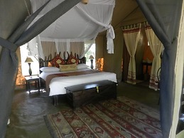 Mara Crossing Camp