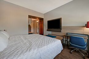 Tru by Hilton Mooresville