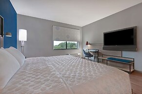 Tru by Hilton Mooresville