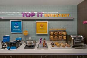 Tru by Hilton Mooresville