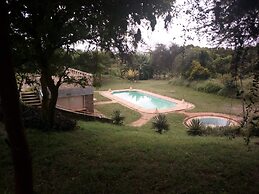 Mwingi Cottage Hotel